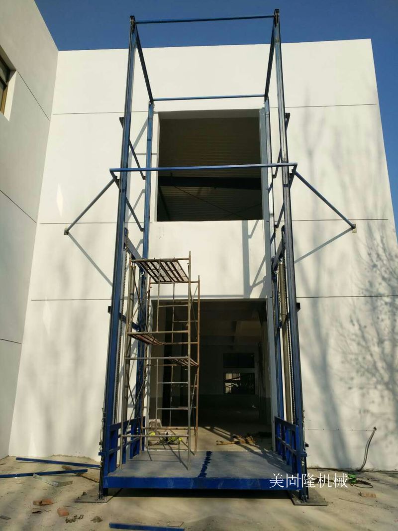 雅安仓库专用导轨式升降货梯价格